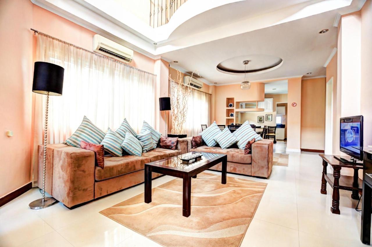 Bearland Paradise Resort Tigbauan Exterior photo